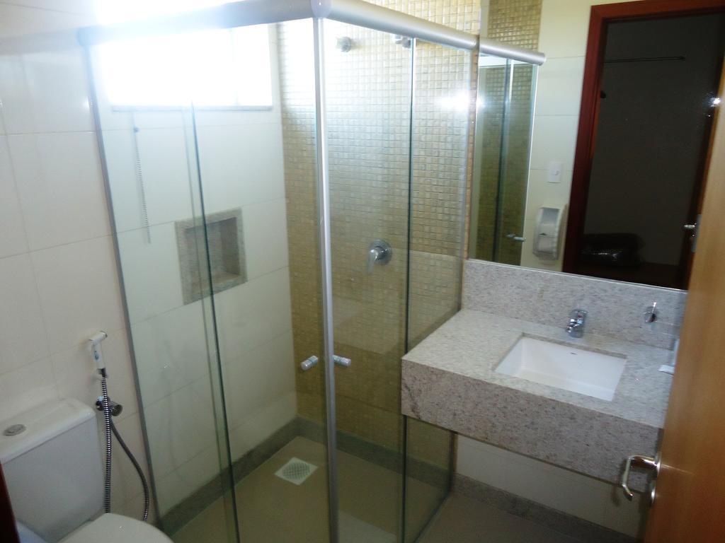Guines Palace Hotel Patrocinio Phòng bức ảnh