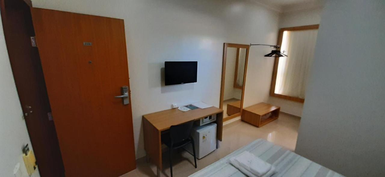 Guines Palace Hotel Patrocinio Ngoại thất bức ảnh